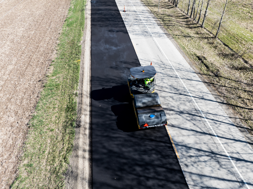 Northeast Asphalt rolling STH 42 in Door County