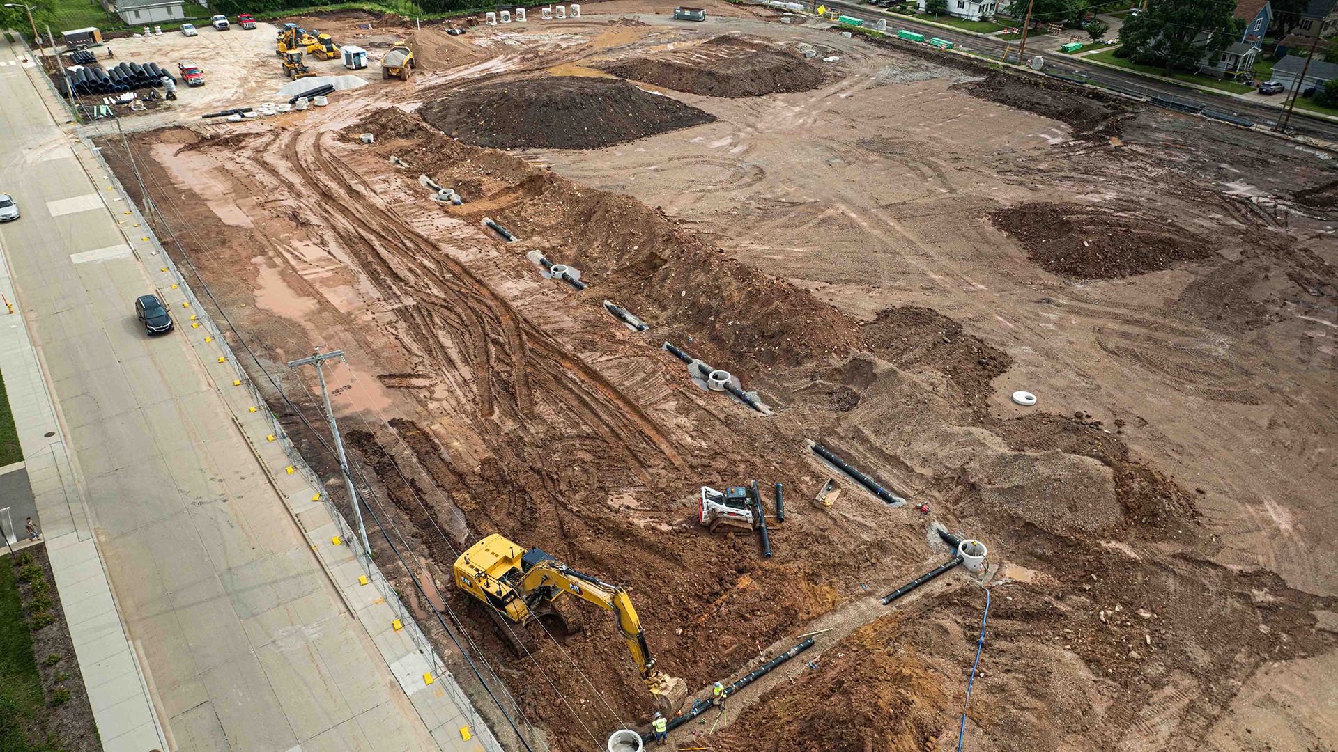 Vel Phillips Middle School Track and Field - Northeast Asphalt